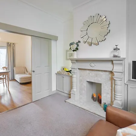 度假居 Host & - St Denys View *