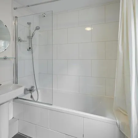 度假居 Host & - St Denys View *